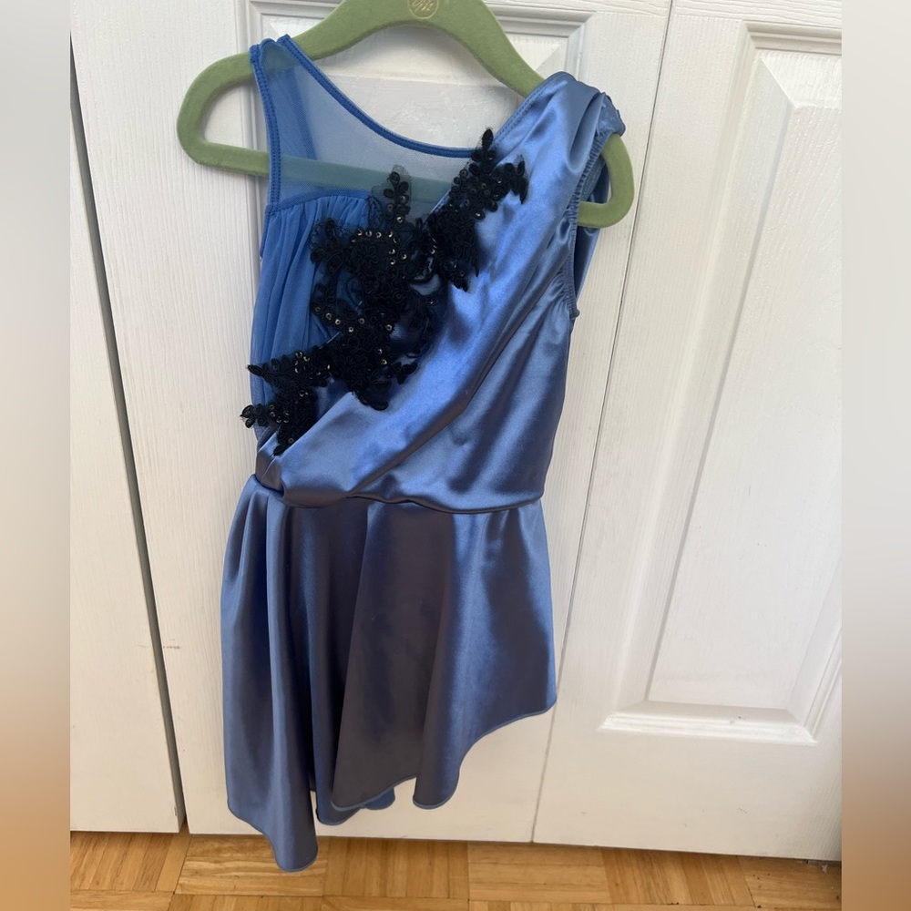 Dance costume